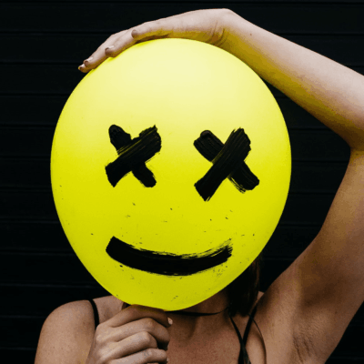 photo 1534829178390 5312a631a68e